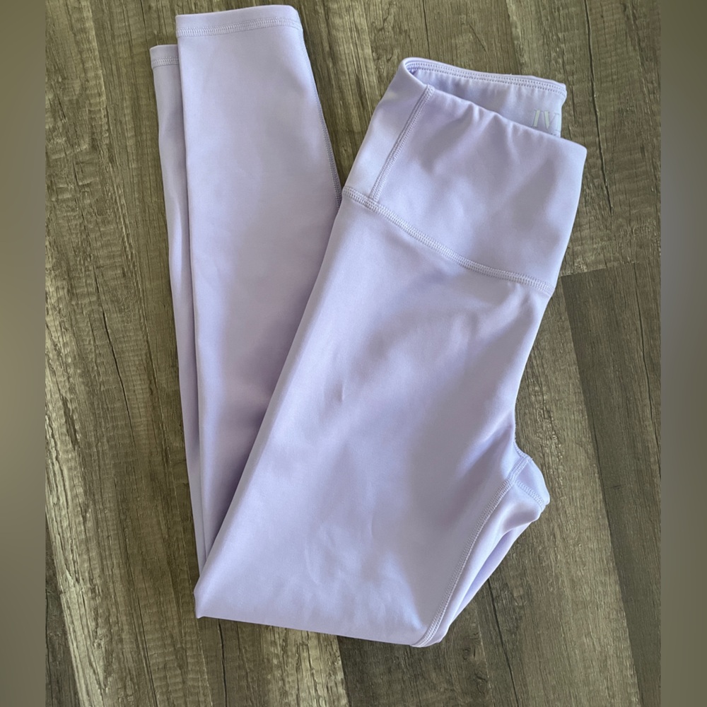IVL Lilac Leggings size 4